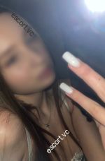 Escort Karoline Photo 12