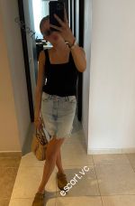 Escort Karoline Photo 10