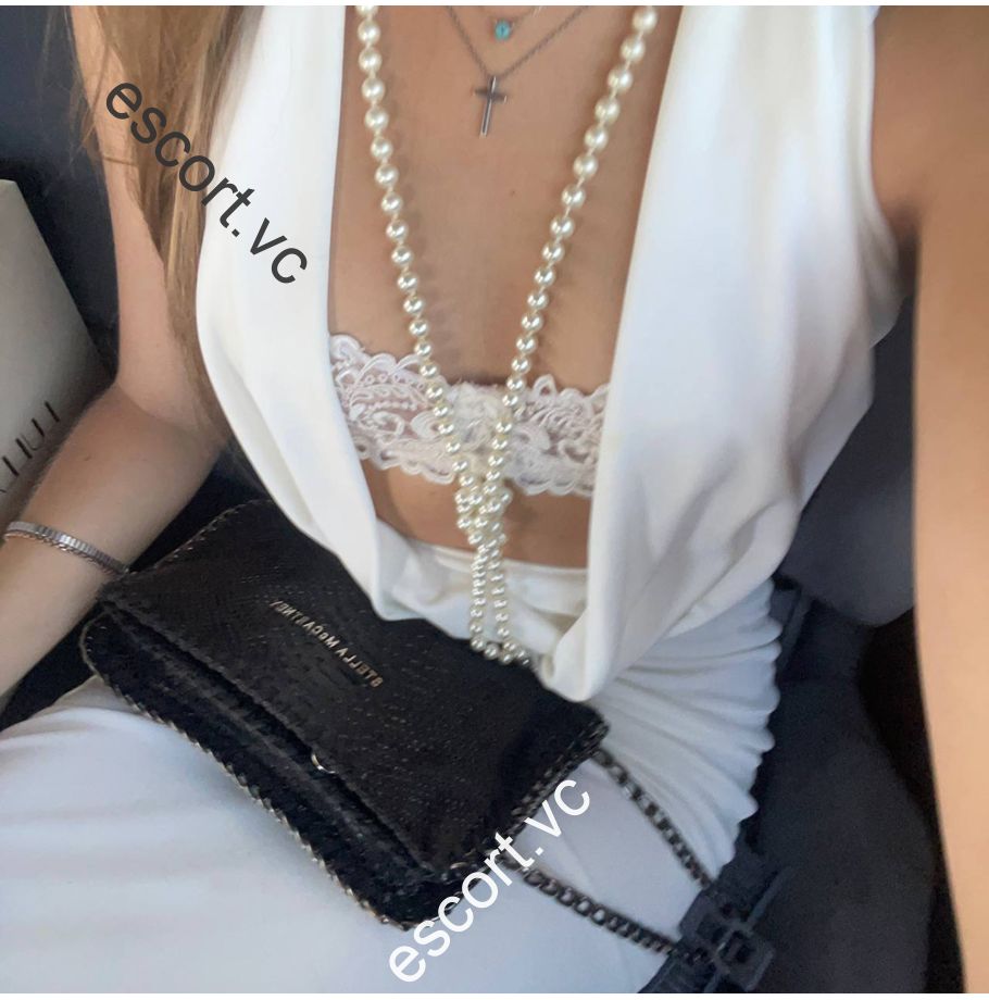 Escort Karoline Photo 1