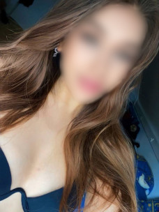 Escort Nicole Photo 2