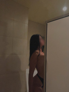 Escort Zlata Photo 3